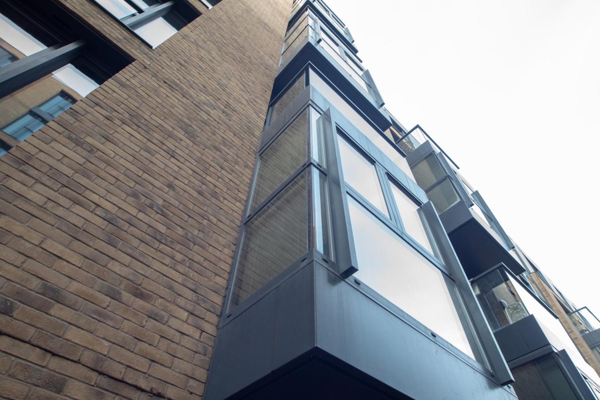 Spacious 1 Bed Apartment With Workspace, Coffee & Free Secure Parking Birmingham Extérieur photo
