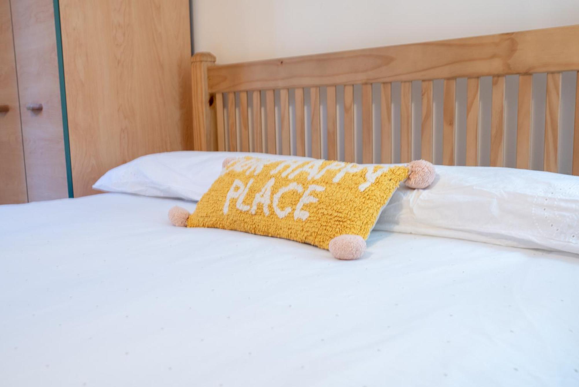 Spacious 1 Bed Apartment With Workspace, Coffee & Free Secure Parking Birmingham Extérieur photo